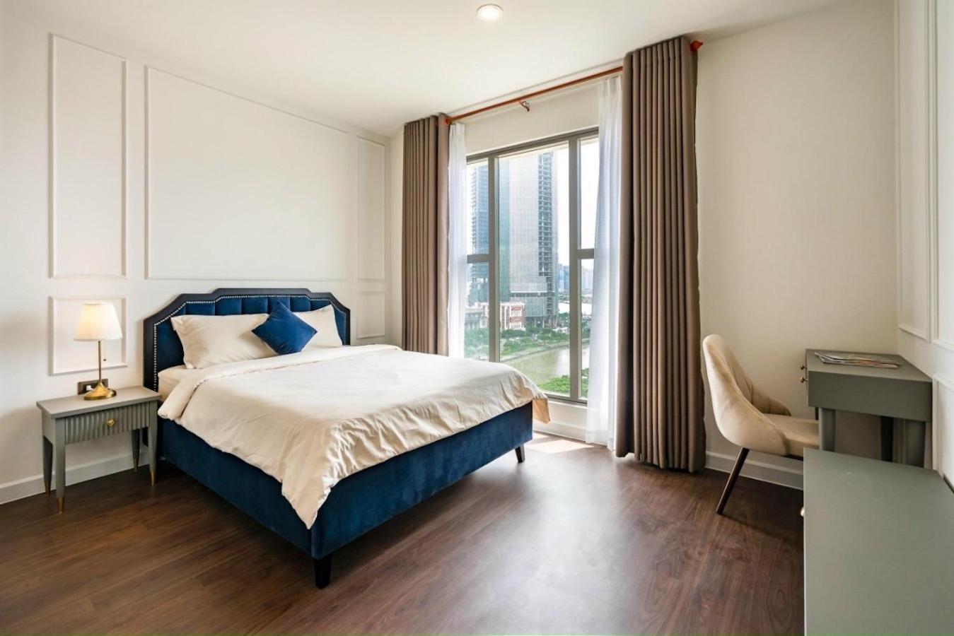 Genius Apartment River Gate Center Хошимин Экстерьер фото