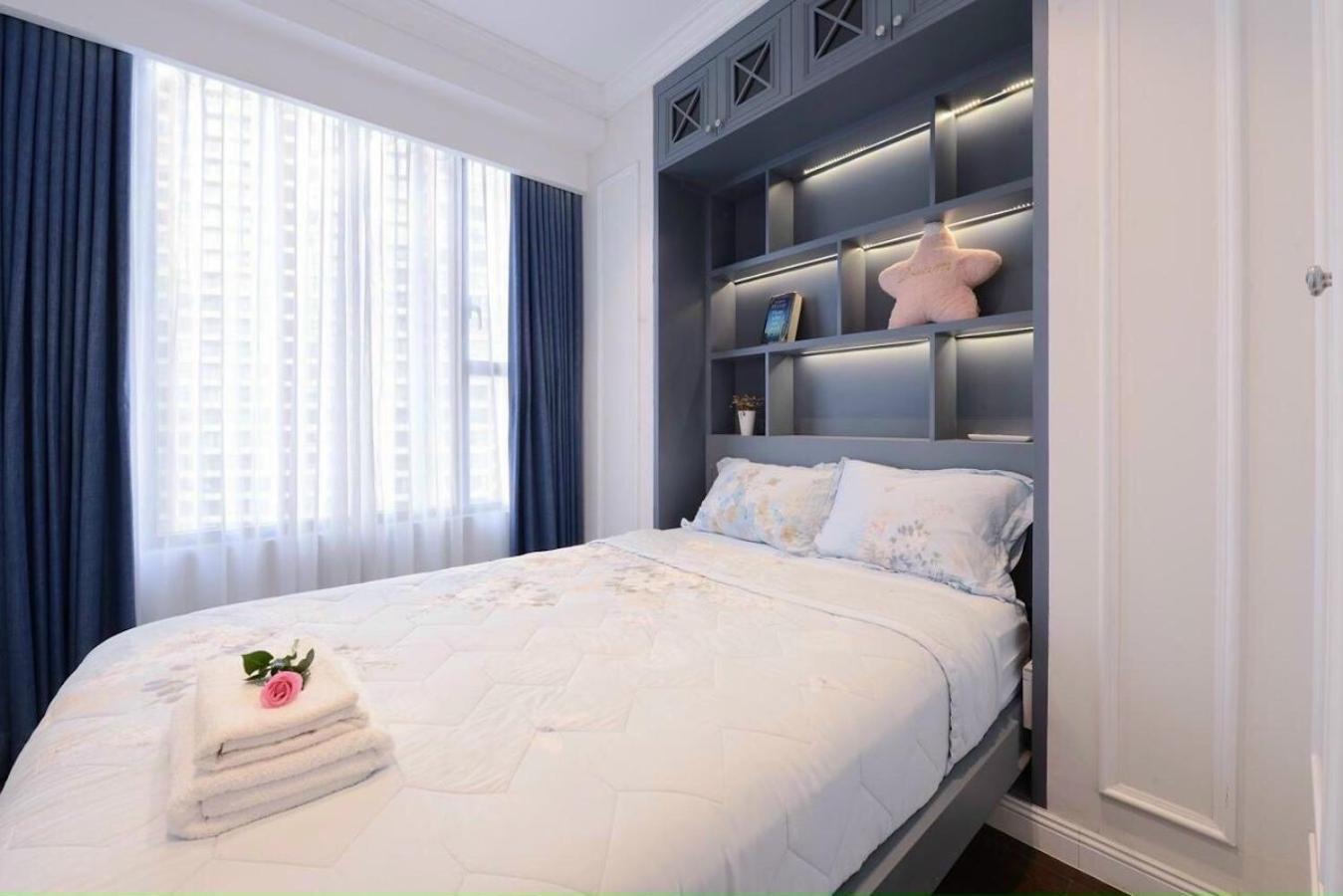 Genius Apartment River Gate Center Хошимин Экстерьер фото